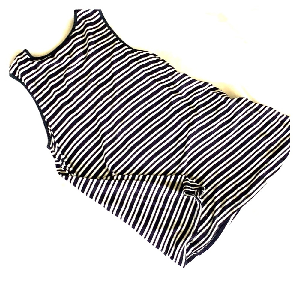 Navy/white sleeveless top
